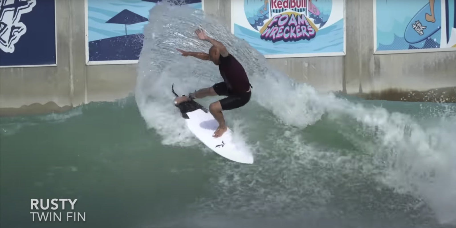 NOEL SALAS REVIEWS THE RUSTY TWIN FIN