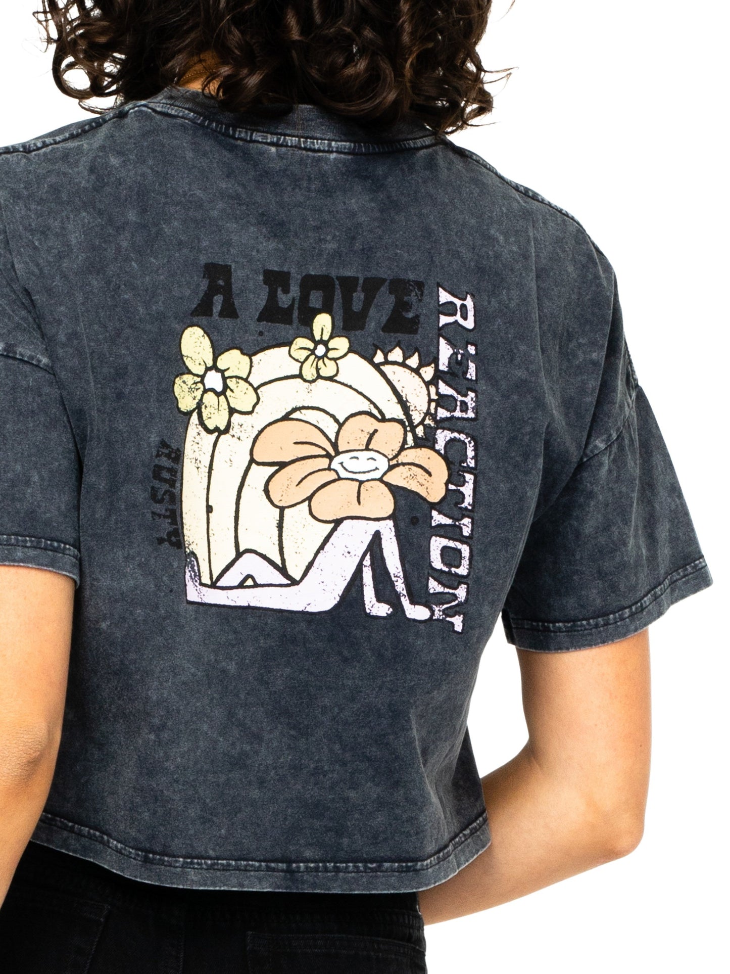 A LOVE REACTION TEE